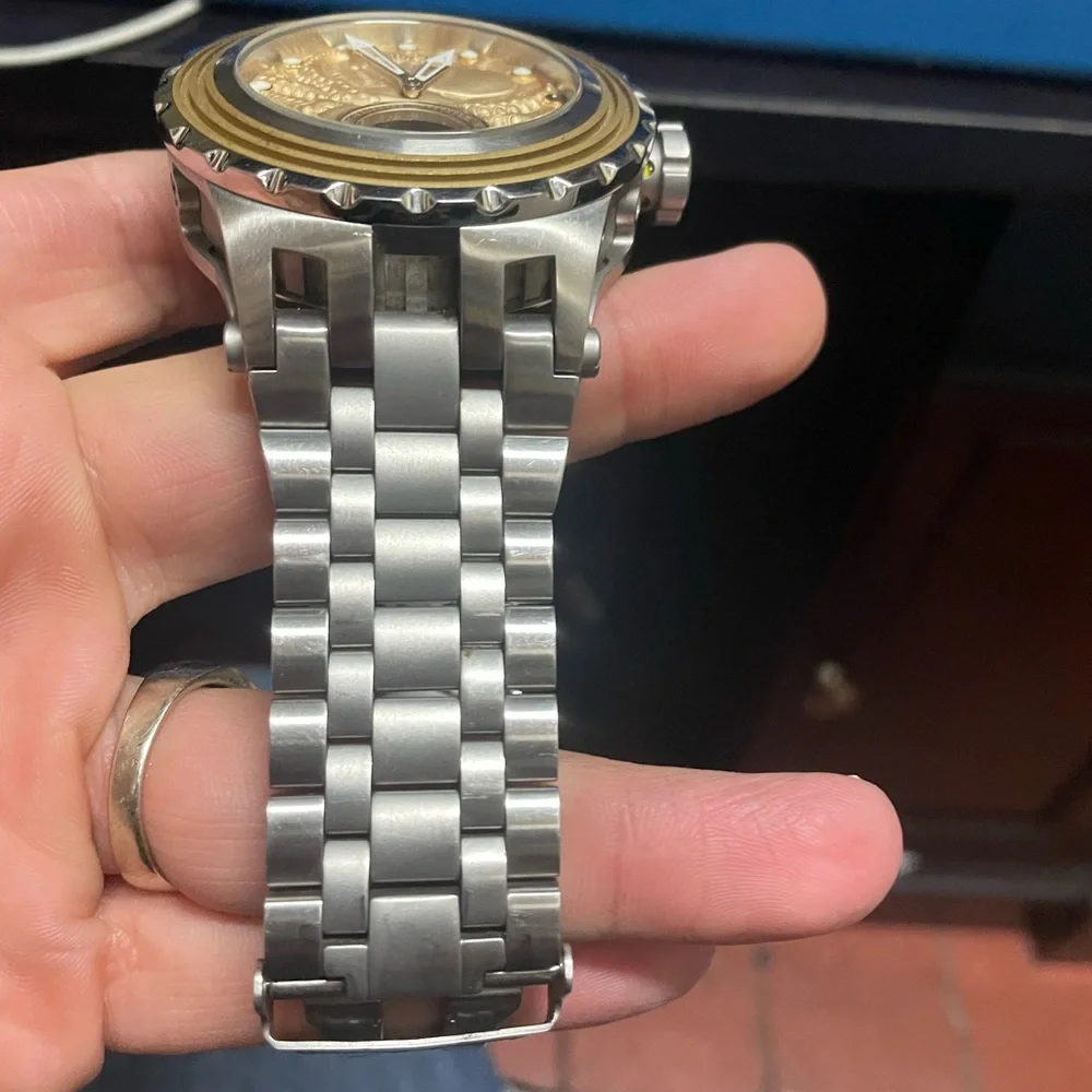 Invicta - Picture 5 of 6